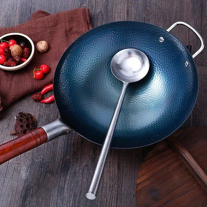 Experience Authentic Chinese Cooking with Our Handmade Cast Iron Wok - Perfect for Stir-Frying and Sautéing